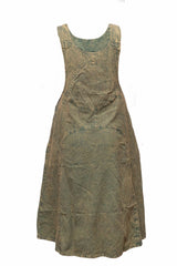 These 100% cotton, stonewashed pinafore dress is a classic design in an everyday styles that work anywhere and is very comfortable and stylish. It features 2 deep pockets and are a regular fit and comfortable to the body. They are very versatile, functional, and comfortable to wear. This lightweight breathable and comfortable pinafore dress with soft fabric can be layered with leggings and long sleeve tops for extra warmth. Available in Green, Orange, Black, Brown